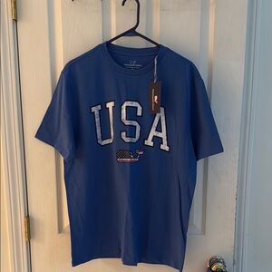 NWT Men’s Medium Vineyard Vines USA 🇺🇸 Flag 🐳 Blue Short Sleeve Tee